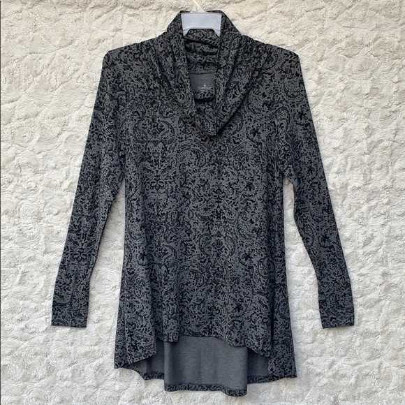 Cuddl Duds Tops - Cuddl Duds Gray/Black Print Tunic w/ Cowl Neck SzL